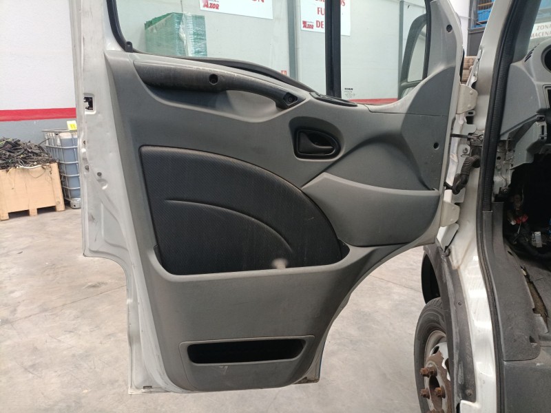 Recambio de guarnecido puerta delantera izquierda para iveco daily iv caja/chasis 35c12, 35s12 referencia OEM IAM   