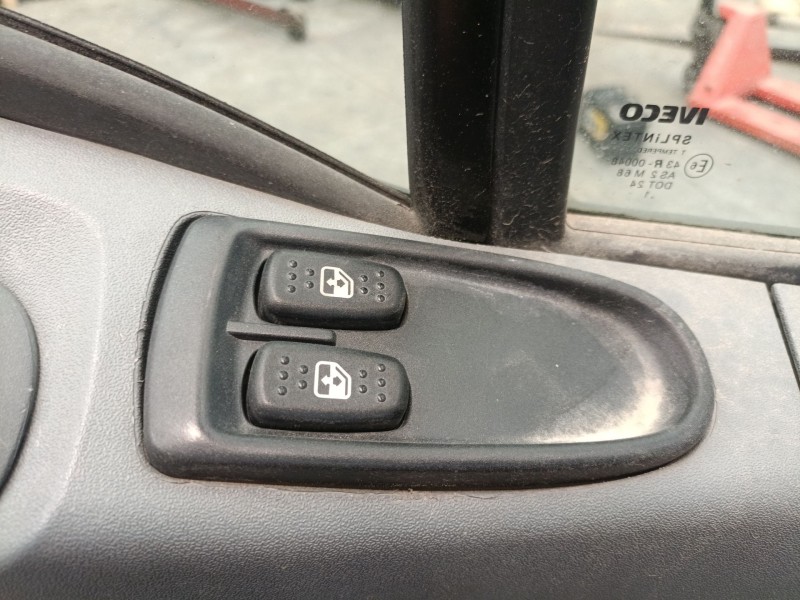 Recambio de mando elevalunas delantero izquierdo para iveco daily iv caja/chasis 35c12, 35s12 referencia OEM IAM   