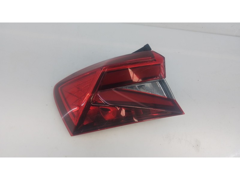 Recambio de piloto trasero izquierdo para skoda fabia iv (pj3) 1.0 tsi referencia OEM IAM   