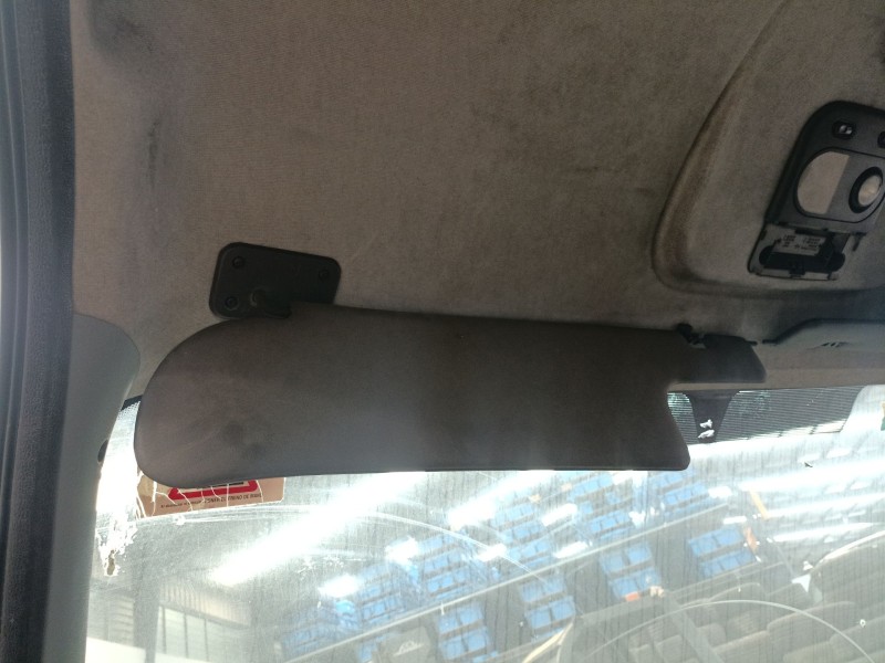 Recambio de parasol izquierdo para iveco daily iv caja/chasis 35c12, 35s12 referencia OEM IAM   