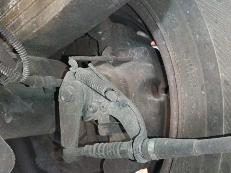 Recambio de pinza freno trasera izquierda para iveco daily iv caja/chasis 35c12, 35s12 referencia OEM IAM   