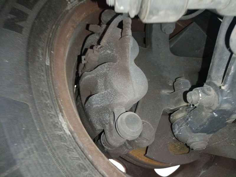 Recambio de pinza freno delantera izquierda para iveco daily iv caja/chasis 35c12, 35s12 referencia OEM IAM   