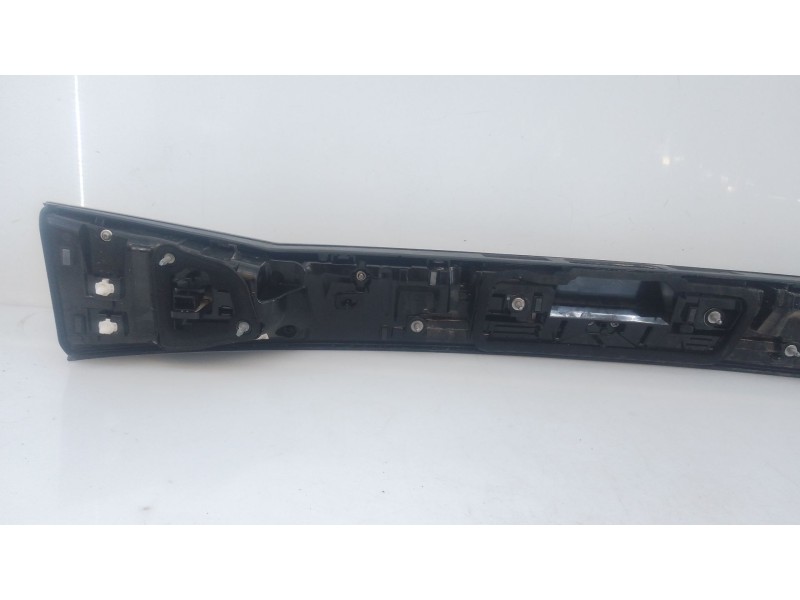 Recambio de piloto trasero central para volkswagen taigo (cs1) 1.0 tsi referencia OEM IAM   