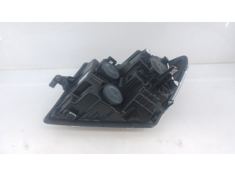 Recambio de faro derecho para volkswagen crafter furgoneta (sy_, sx_) 2.0 tdi rwd referencia OEM IAM   