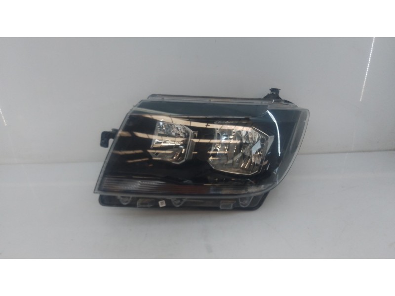 Recambio de faro izquierdo para volkswagen crafter caja/chasis (sz_) 2.0 tdi rwd referencia OEM IAM   