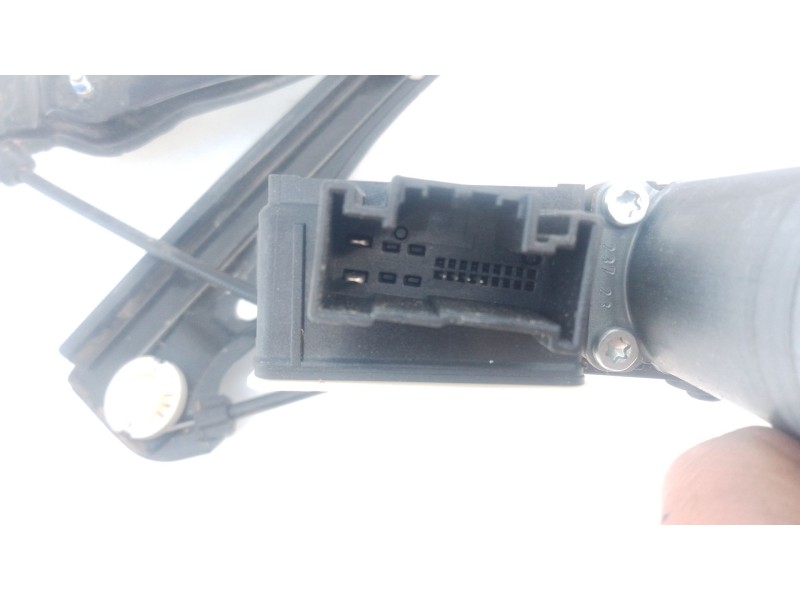 Recambio de elevalunas delantero derecho para skoda fabia iv (pj3) 1.0 tsi referencia OEM IAM   