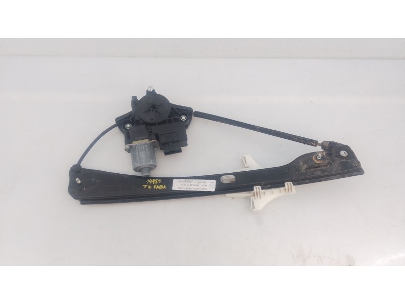 Recambio de elevalunas trasero izquierdo para skoda fabia iv (pj3) 1.0 tsi referencia OEM IAM   