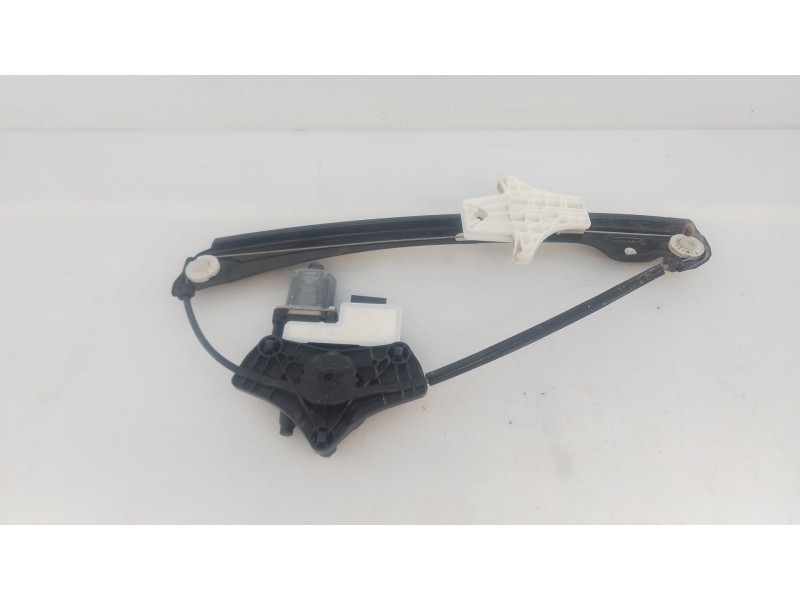 Recambio de elevalunas trasero izquierdo para skoda fabia iv (pj3) 1.0 tsi referencia OEM IAM   