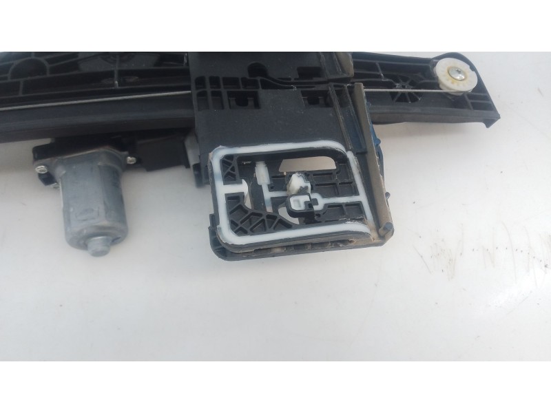 Recambio de elevalunas trasero derecho para peugeot 208 ii (ub_, up_, uw_, uj_) 1.2 puretech 100 referencia OEM IAM   