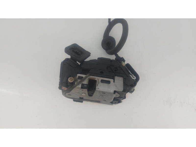 Recambio de cerradura puerta trasera izquierda para audi a1 sportback (gba) 30 tfsi referencia OEM IAM   