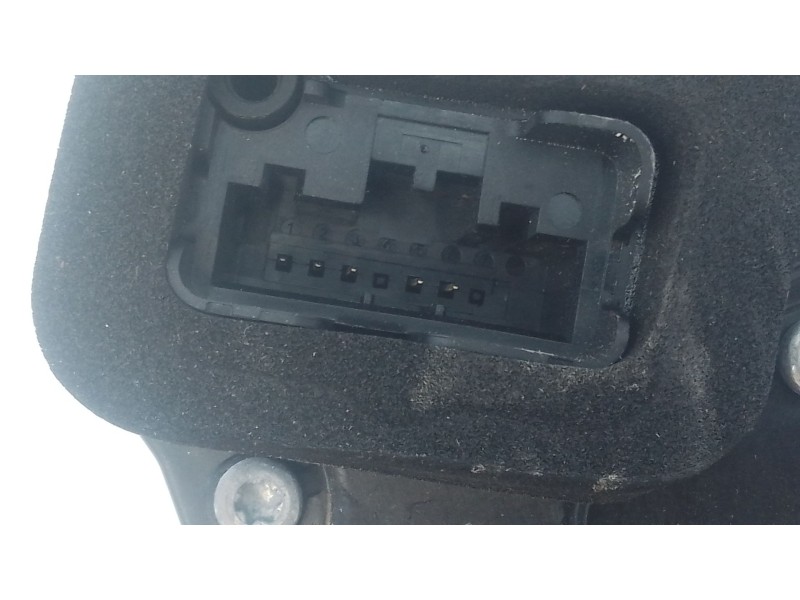 Recambio de cerradura puerta trasera izquierda para volkswagen polo vi (aw1, bz1, ae1) 1.0 tsi referencia OEM IAM   