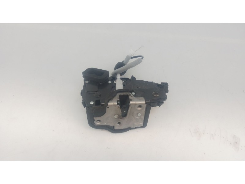 Recambio de cerradura puerta trasera izquierda para skoda fabia iv (pj3) 1.0 tsi referencia OEM IAM   