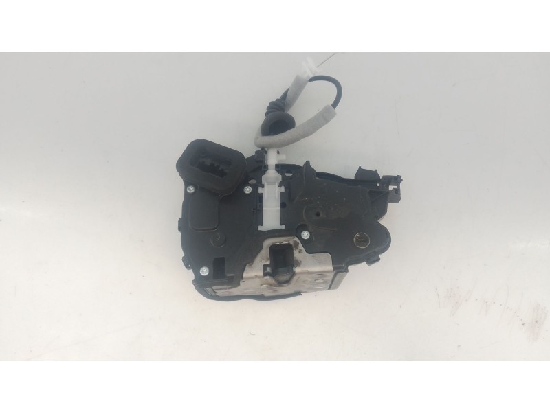 Recambio de cerradura puerta trasera izquierda para skoda fabia iv (pj3) 1.0 tsi referencia OEM IAM   