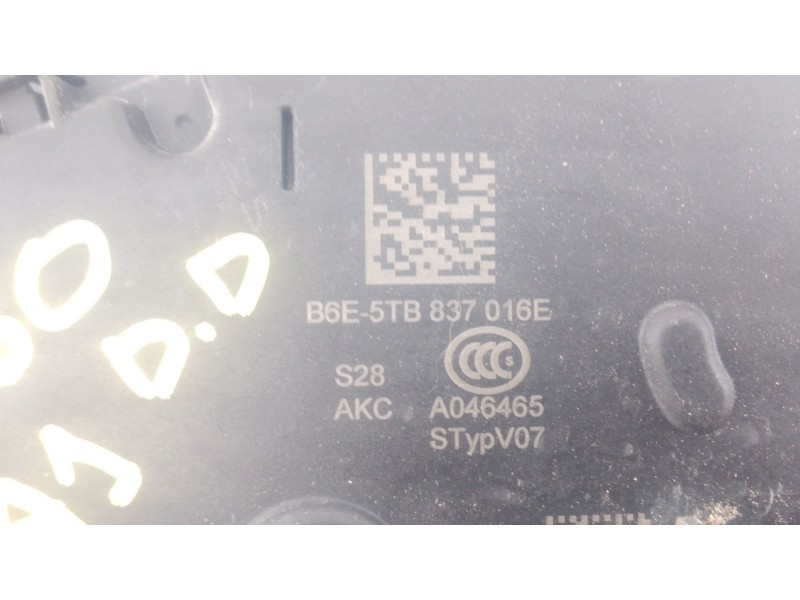 Recambio de cerradura puerta delantera derecha para audi a1 sportback (gba) 30 tfsi referencia OEM IAM   