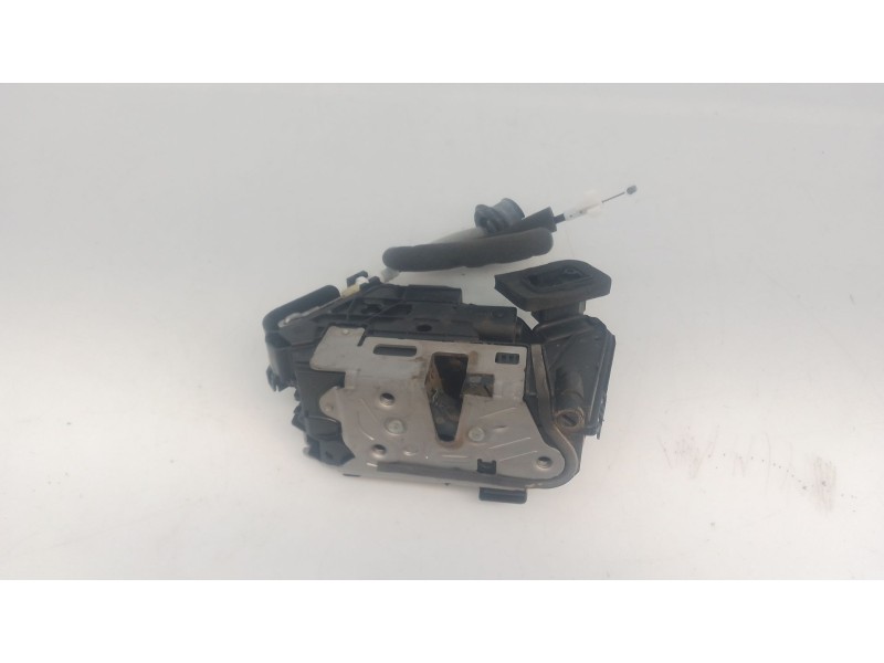 Recambio de cerradura puerta delantera derecha para audi a1 sportback (gba) 30 tfsi referencia OEM IAM   