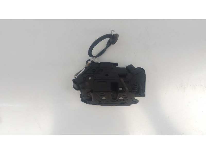 Recambio de cerradura puerta trasera derecha para volkswagen tiguan (5n_) 2.0 tdi referencia OEM IAM   