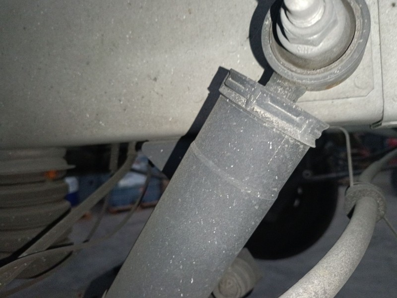Recambio de amortiguador trasero derecho para renault master iii caja/chasis (ev, hv, uv) 2.3 dci 125 fwd (ev0c, ev0d, ev0j, hv0