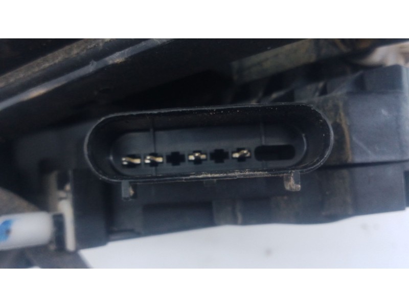 Recambio de cerradura puerta trasera izquierda para ford focus iii 1.6 tdci referencia OEM IAM   