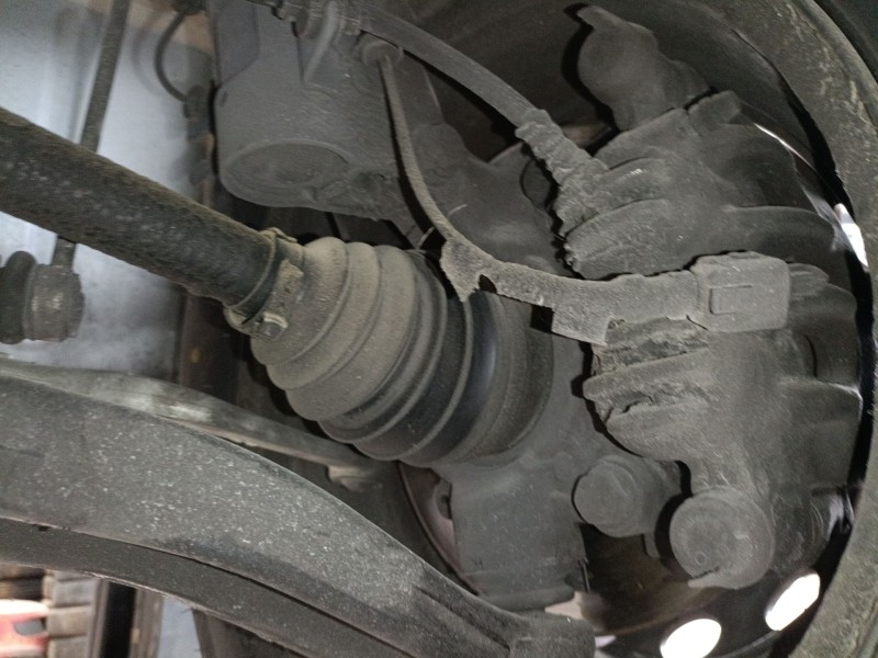Recambio de mangueta delantera izquierda para renault master iii caja/chasis (ev, hv, uv) 2.3 dci 125 fwd (ev0c, ev0d, ev0j, hv0