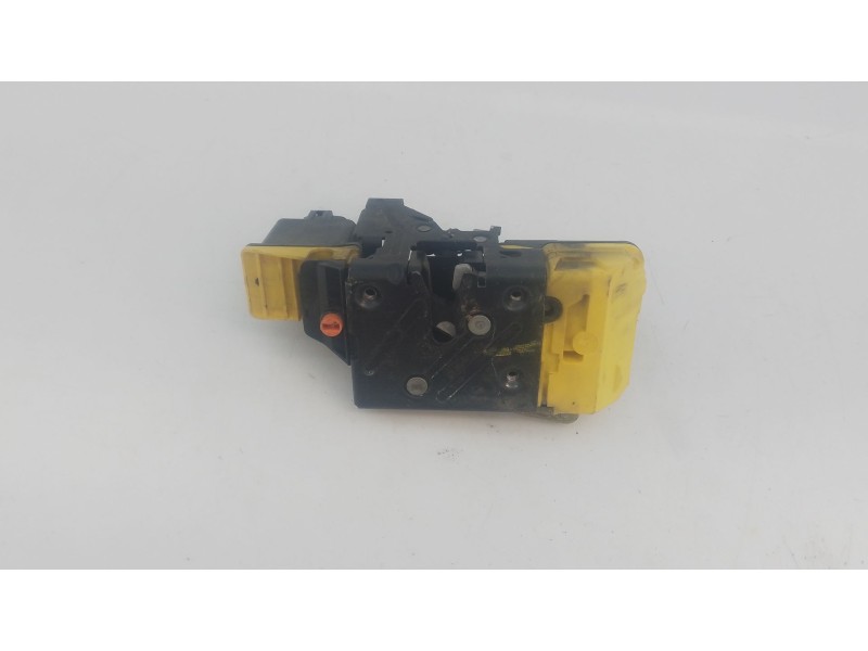 Recambio de cerradura puerta trasera derecha para volvo xc90 d5 referencia OEM IAM   