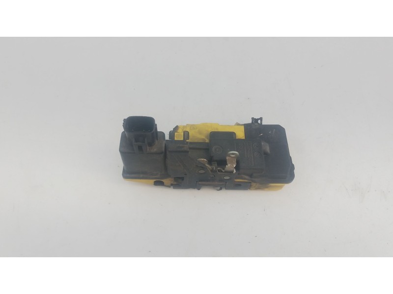 Recambio de cerradura puerta trasera derecha para volvo xc90 d5 referencia OEM IAM   