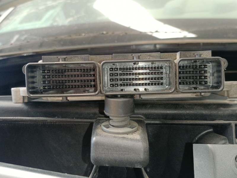 Recambio de centralita motor uce para renault master iii caja/chasis (ev, hv, uv) 2.3 dci 125 fwd (ev0c, ev0d, ev0j, hv0c, hv0d,
