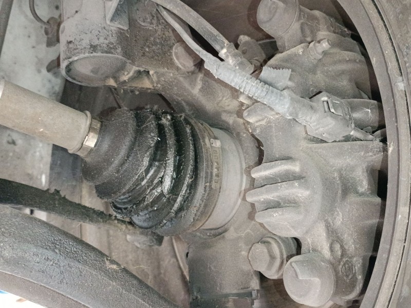 Recambio de mangueta delantera izquierda para renault master iii caja/chasis (ev, hv, uv) 2.3 dci 125 fwd (ev0c, ev0d, ev0j, hv0