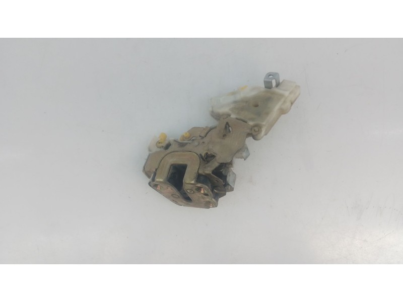Recambio de cerradura puerta trasera izquierda para nissan terrano/terrano.ii (r20) se (5-ptas.) referencia OEM IAM   