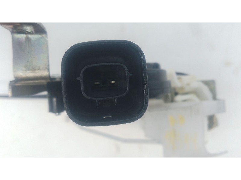 Recambio de cerradura puerta delantera derecha para suzuki alto amf 310 ga referencia OEM IAM   