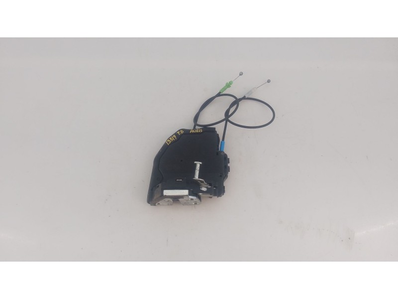 Recambio de cerradura puerta trasera derecha para toyota auris (_e18_) 1.4 d-4d (nde180_) referencia OEM IAM   