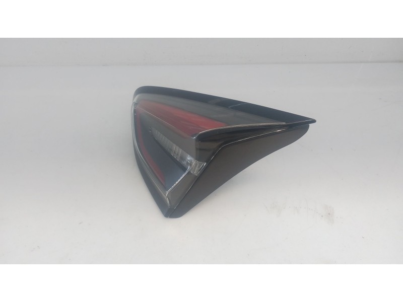 Recambio de piloto trasero derecho porton para ford puma (j2k, cf7) 1.0 ecoboost mhev referencia OEM IAM   