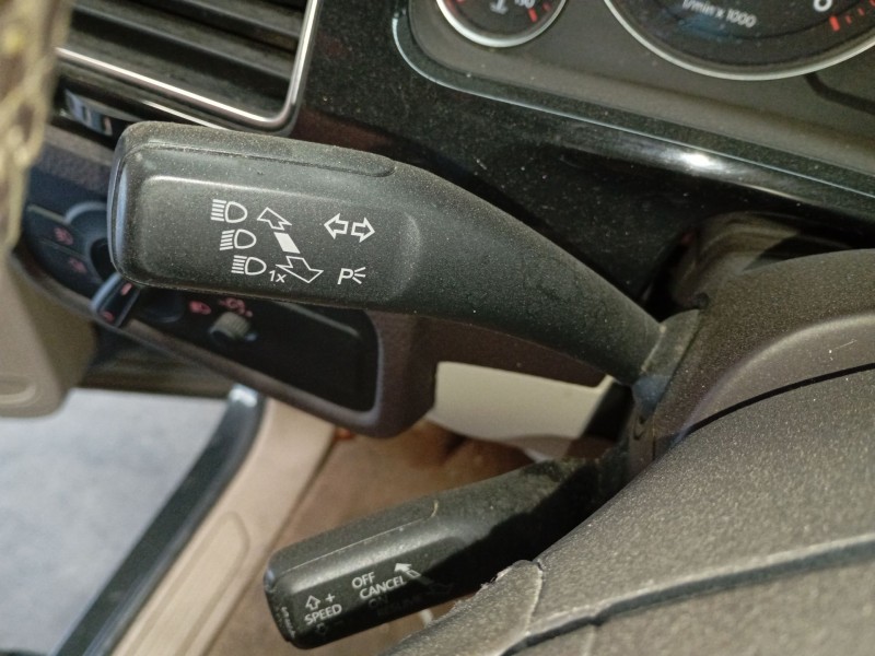 Recambio de mando intermitentes para volkswagen touareg (7p5, 7p6) 3.0 v6 tdi referencia OEM IAM   