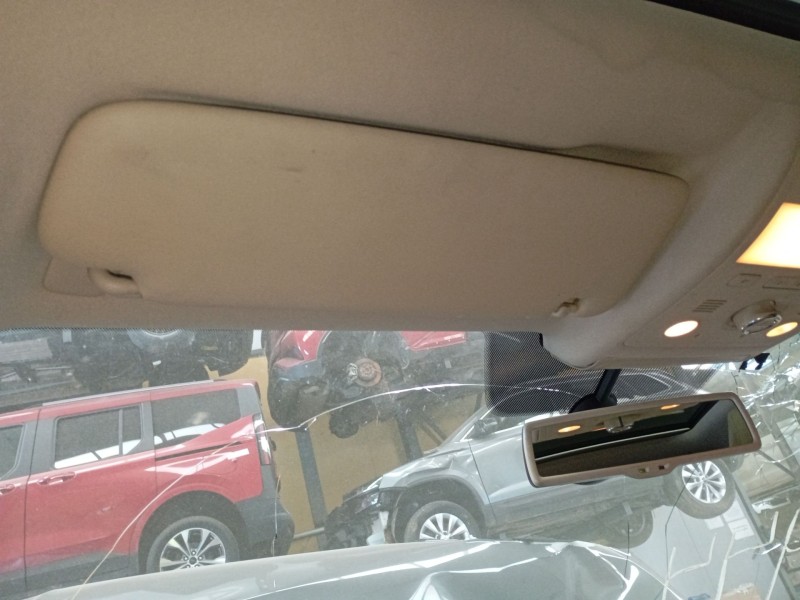 Recambio de parasol izquierdo para volkswagen touareg (7p5, 7p6) 3.0 v6 tdi referencia OEM IAM   
