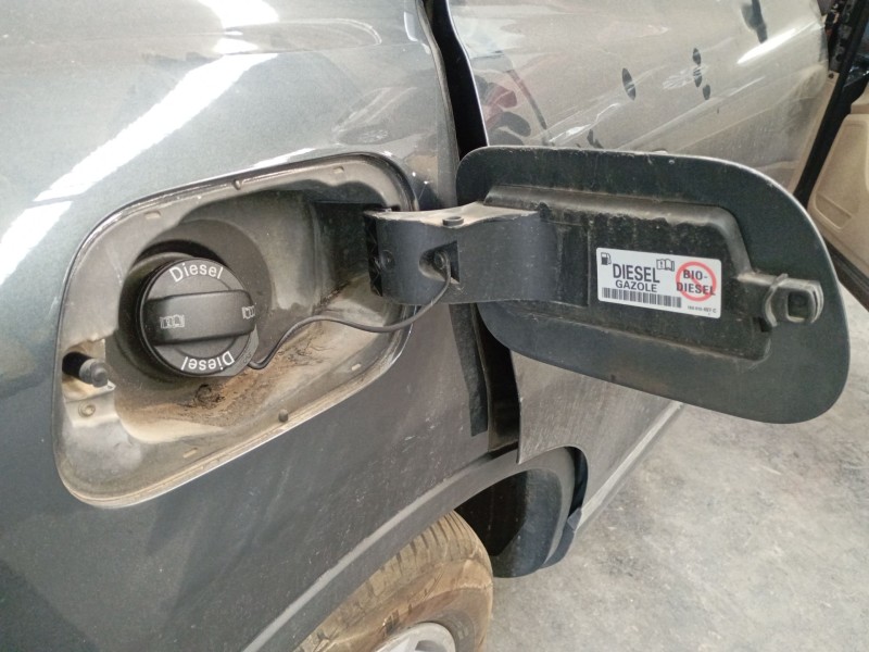 Recambio de tapa exterior combustible para volkswagen touareg (7p5, 7p6) 3.0 v6 tdi referencia OEM IAM   