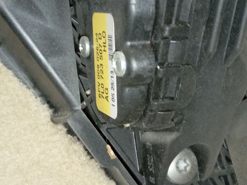 Recambio de pedal acelerador para volkswagen touareg (7p5, 7p6) 3.0 v6 tdi referencia OEM IAM 7L0723507D  