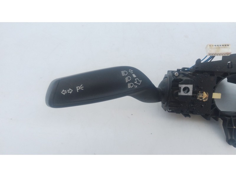 Recambio de mando intermitentes para audi a3 sportback (8vf) s line edition referencia OEM IAM   