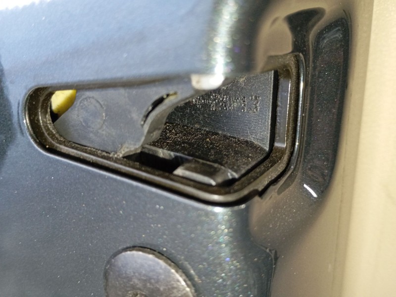 Recambio de cerradura puerta trasera izquierda para volkswagen touareg (7p5, 7p6) 3.0 v6 tdi referencia OEM IAM   
