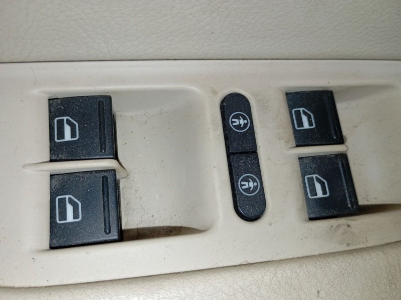 Recambio de mando elevalunas delantero izquierdo para volkswagen touareg (7p5, 7p6) 3.0 v6 tdi referencia OEM IAM   