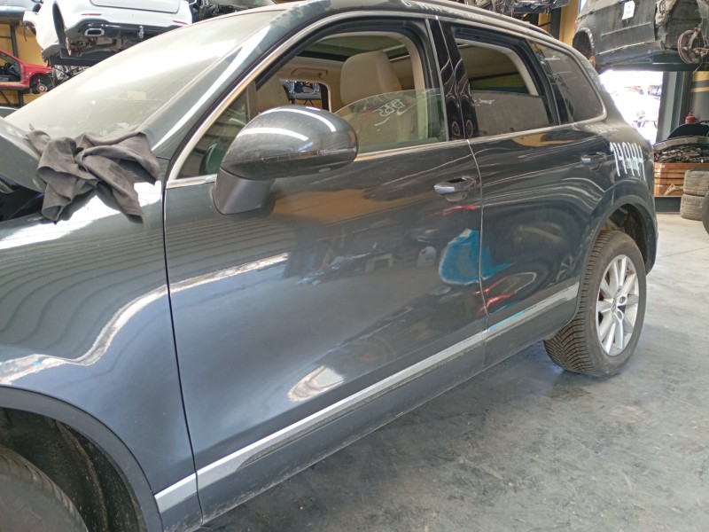 Recambio de puerta delantera izquierda para volkswagen touareg (7p5, 7p6) 3.0 v6 tdi referencia OEM IAM   