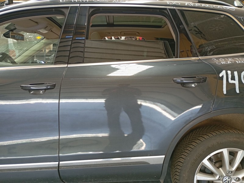 Recambio de puerta trasera izquierda para volkswagen touareg (7p5, 7p6) 3.0 v6 tdi referencia OEM IAM   