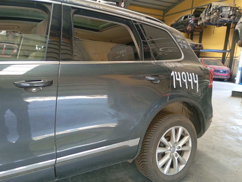 Recambio de puerta trasera izquierda para volkswagen touareg (7p5, 7p6) 3.0 v6 tdi referencia OEM IAM   