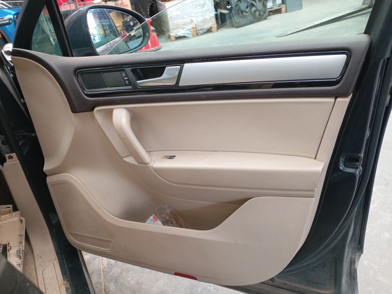 Recambio de guarnecido puerta delantera derecha para volkswagen touareg (7p5, 7p6) 3.0 v6 tdi referencia OEM IAM   