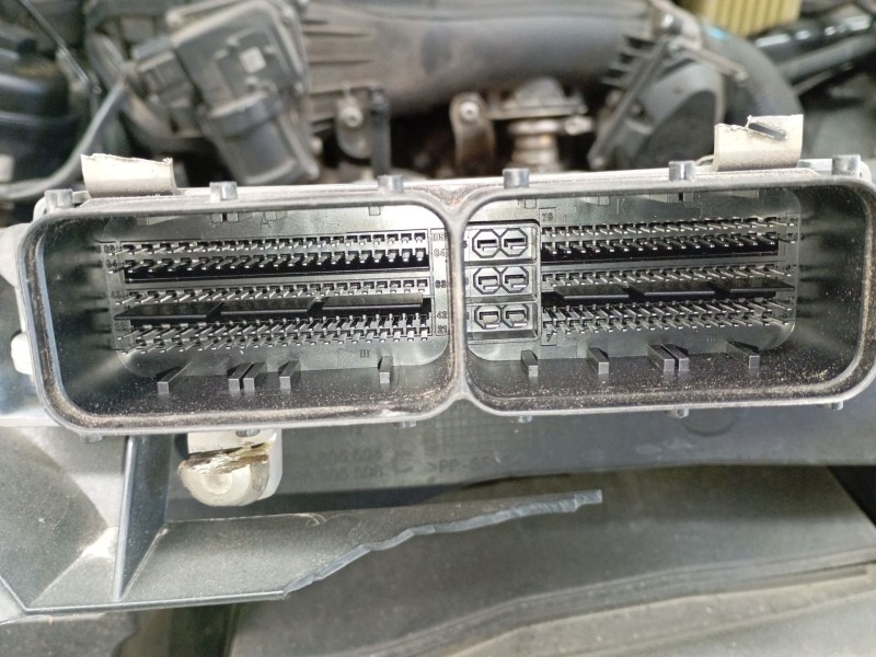 Recambio de centralita motor uce para volkswagen touareg (7p5, 7p6) 3.0 v6 tdi referencia OEM IAM 7P0907401F  