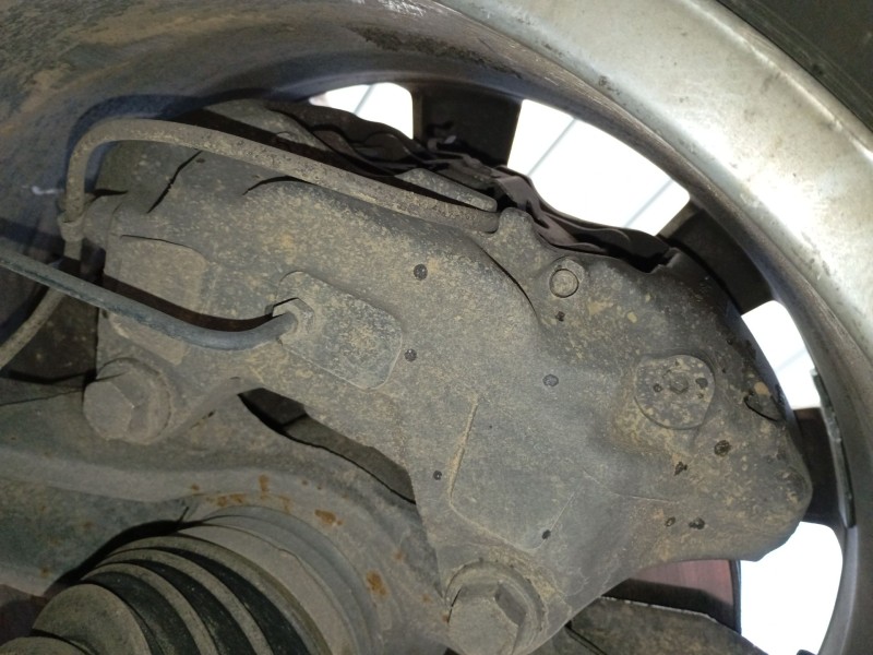 Recambio de pinza freno delantera izquierda para volkswagen touareg (7p5, 7p6) 3.0 v6 tdi referencia OEM IAM   