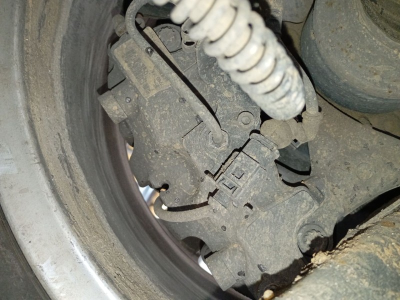 Recambio de pinza freno trasera derecha para volkswagen touareg (7p5, 7p6) 3.0 v6 tdi referencia OEM IAM   