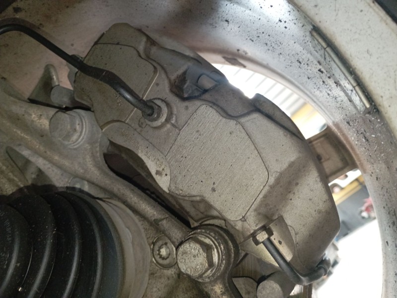 Recambio de pinza freno delantera derecha para audi a5 sportback (f5a, f5f) 3.0 tdi quattro referencia OEM IAM   