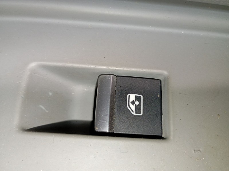 Recambio de mando elevalunas delantero derecho para audi a5 sportback (f5a, f5f) 3.0 tdi quattro referencia OEM IAM   