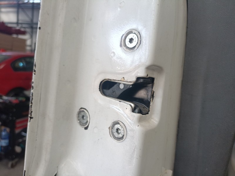 Recambio de cerradura puerta delantera izquierda para iveco daily iv caja/chasis 35c12, 35s12 referencia OEM IAM   