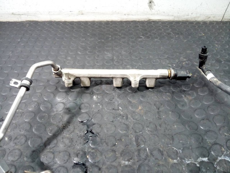 Recambio de rampa inyectora para » otros... modelos referencia OEM IAM 05C133320A  