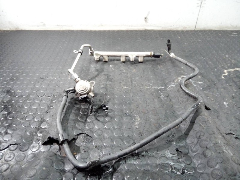 Recambio de rampa inyectora para » otros... modelos referencia OEM IAM 05C133320A  